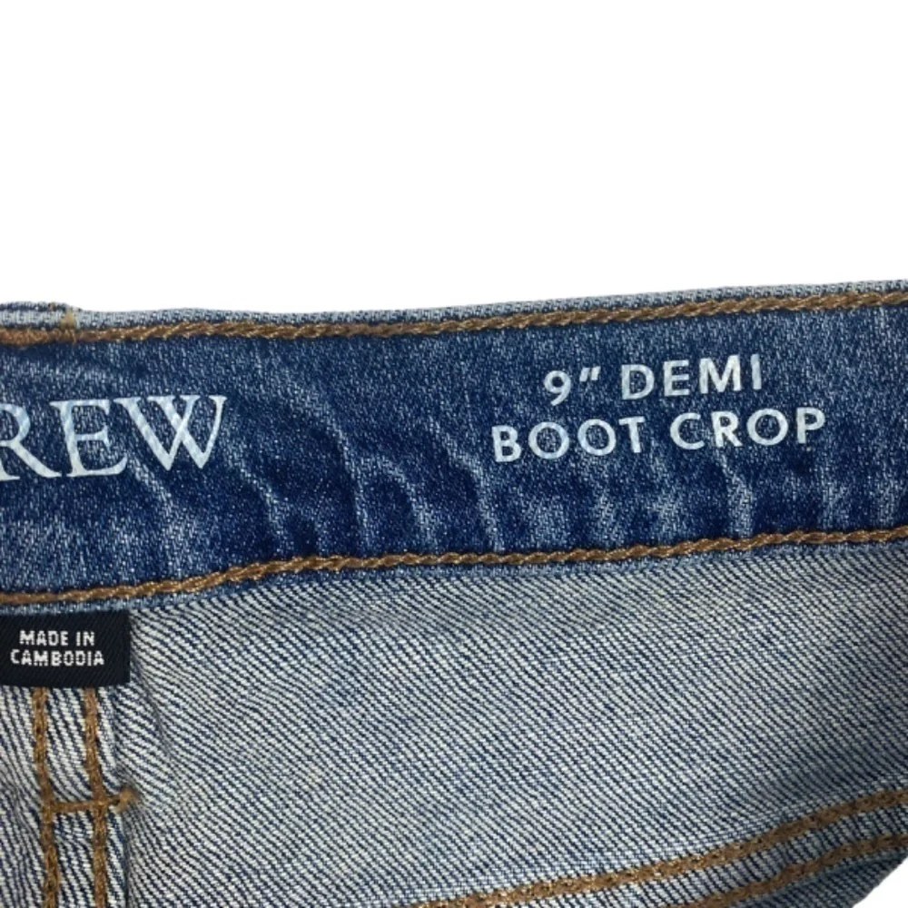 J.CREW - 9" Demi-boot crop Raw Hem Jeans Size 26 - Picture 3 of 8